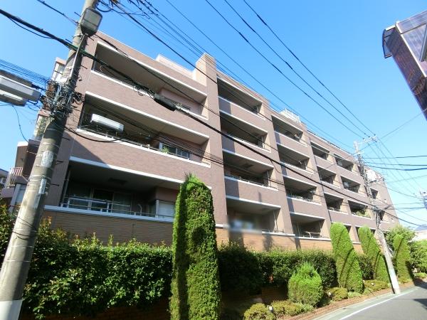 総戸数30戸と小規模のため、近隣住民と顔見知りになりやすく、コミュニケーションがとれやすいです。