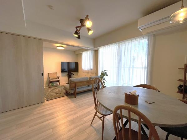 約11.5帖の横長リビングダイニング