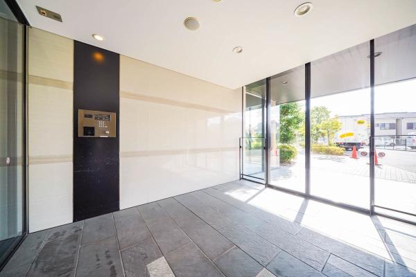 エントランス外観