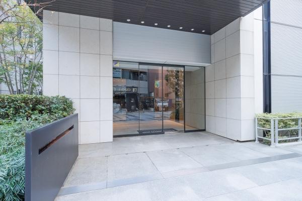 マンション出入口