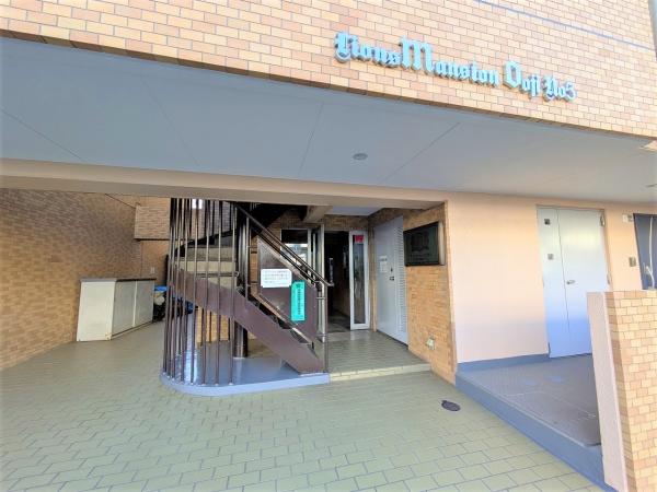 建物外観（南東側より撮影）