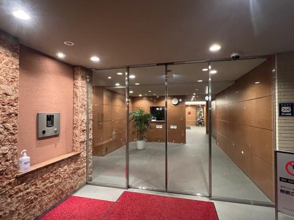 柿生駅から徒歩6分の位置にあり、生活利便性の良いマンションです。