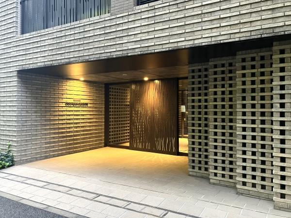 マンションエントランス