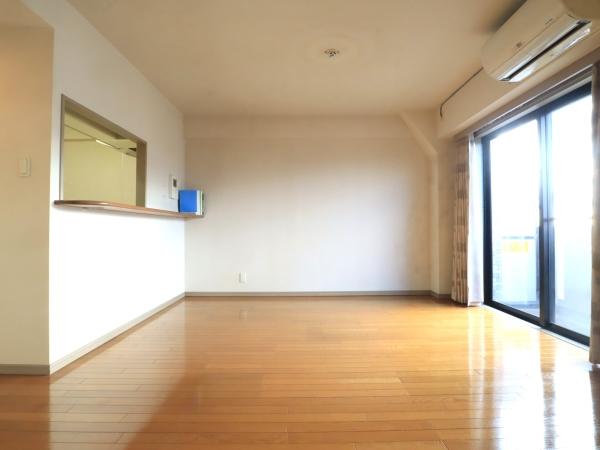 約8.3帖のリビングダイニング