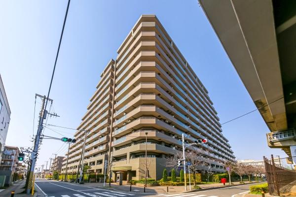 総戸数２２４戸の大規模レジデンス。