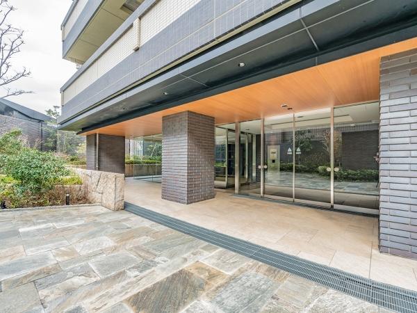 エントランスゲート