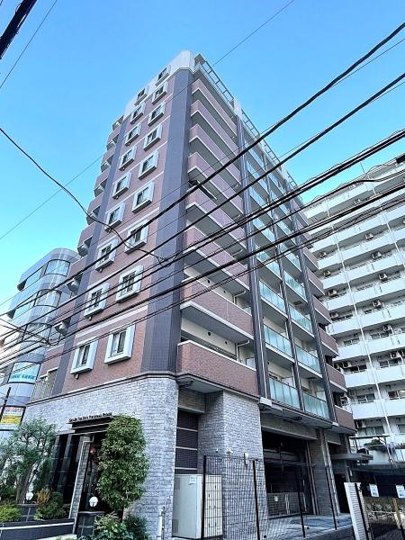 レトロモダンの落ち着いたお洒落な外観