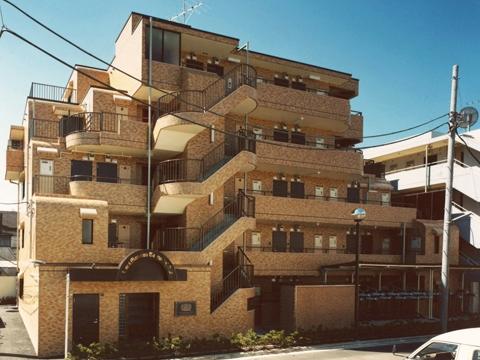 ５階建て２階部分　南向き住戸