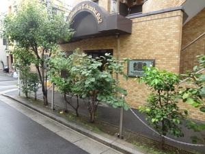 不審者を防ぐオートロックを採用したエントランス