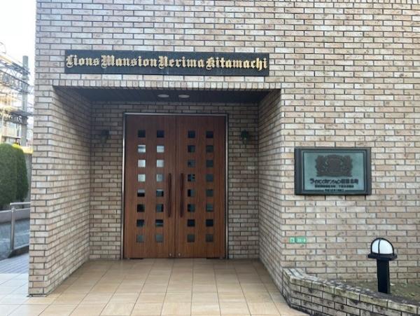 エントランス前