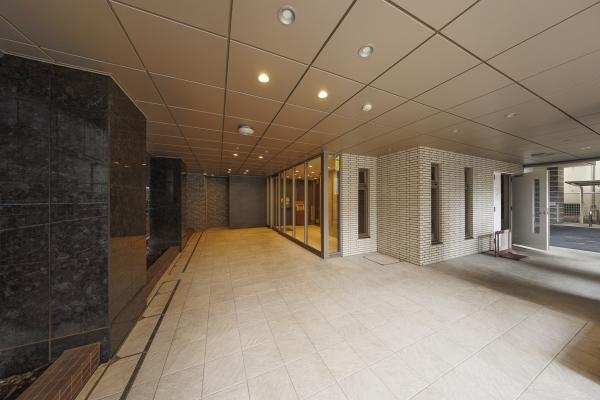 JR山手線「上野」駅徒歩５分