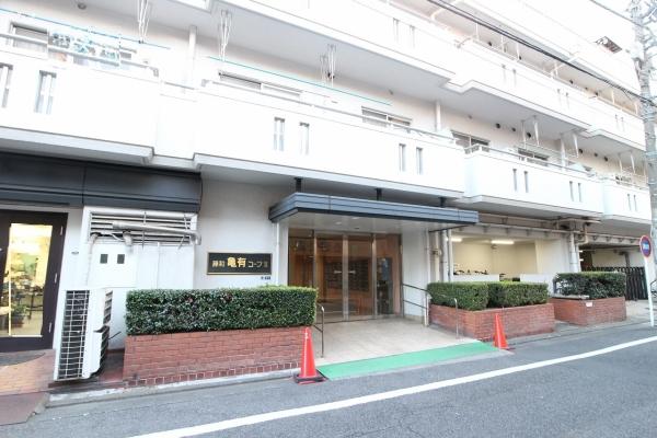 マンションエントランス