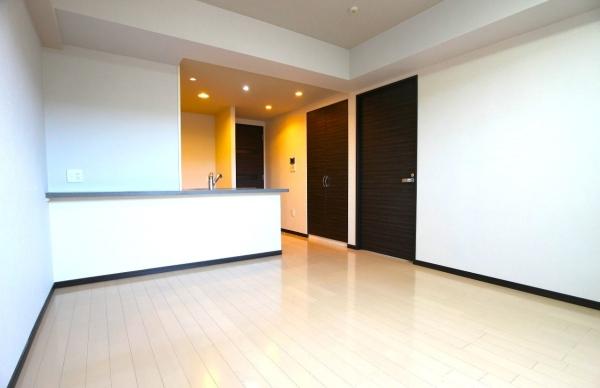 オートロックシステム付きのエントランス