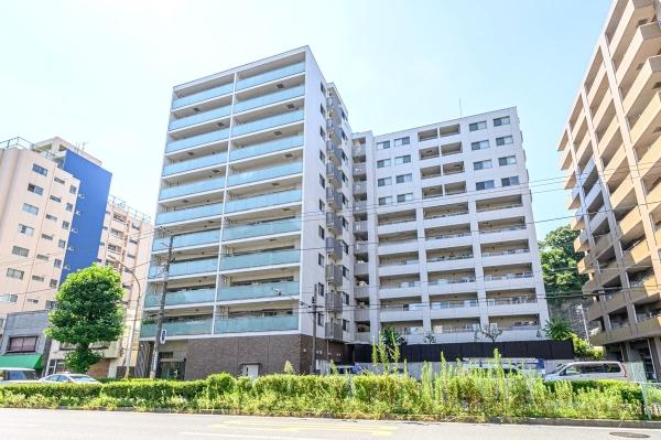 横浜駅徒歩圏内×モダンでホテルライクな外観