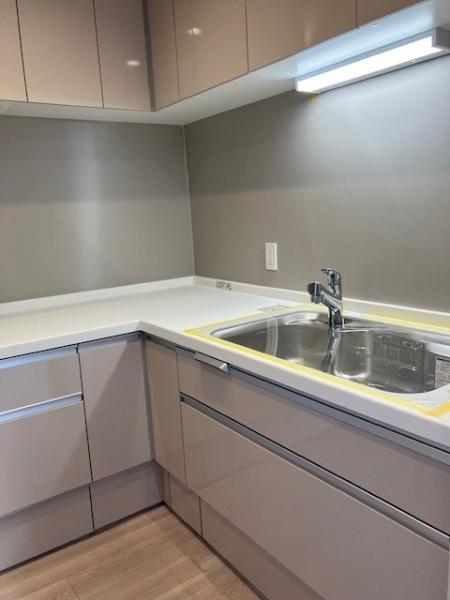 2面採光のリビングダイニング日当り、風通しともに良好