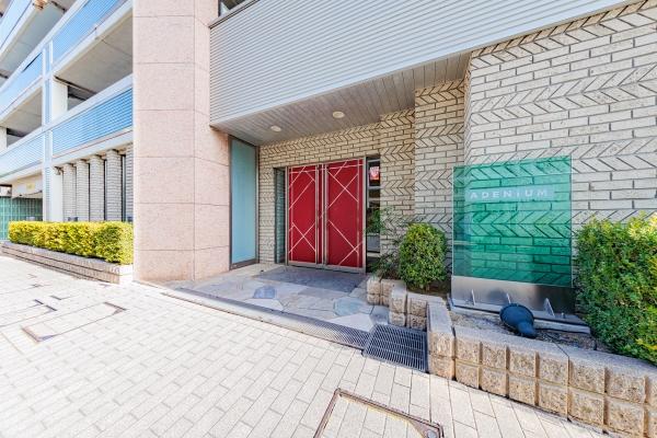 エントランス外観