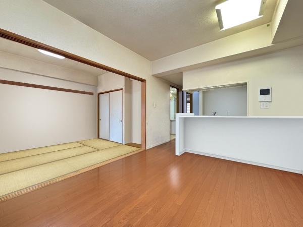 リビングダイニングキッチン（現況写真と間取図よりCGにて作成したリフォームイメージです）