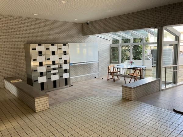 マンションロビー