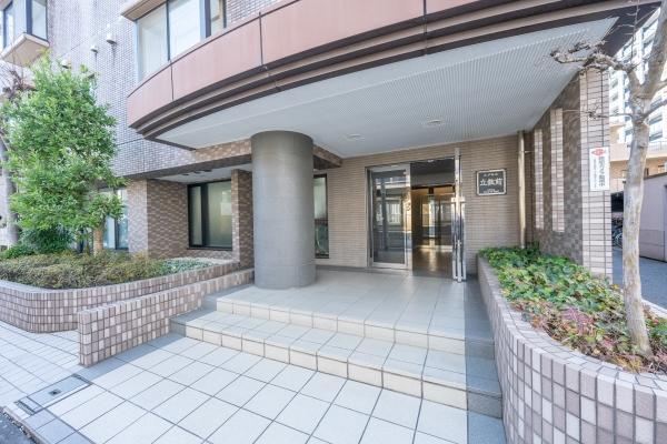 住まう方を迎え入れるエントランス