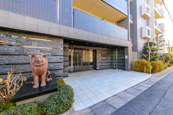 エントランス外観