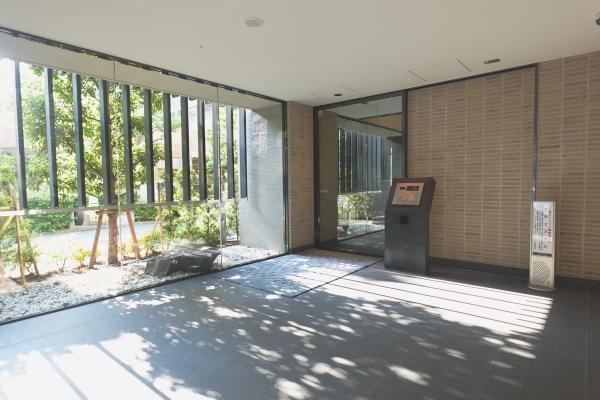 風除室（TVモニター付オートロックシステム）