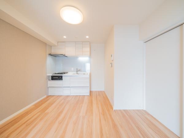 約6.7帖のダイニングキッチン。