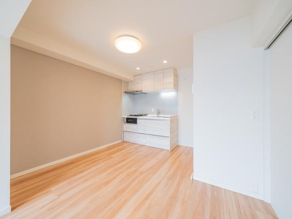 約6.7帖のダイニングキッチン。