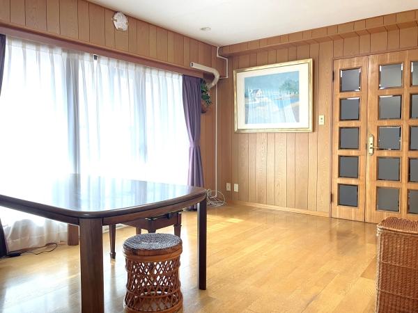 ご家族が集まる団らんのリビングダイニング