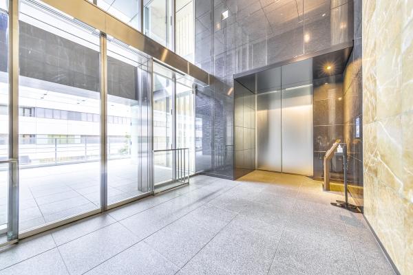 ステーションサイドエントランス