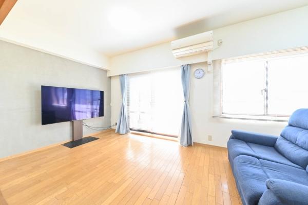 リビングダイニング部分に床暖房が設置されているため、乾燥しにくく快適な室温を保てます。