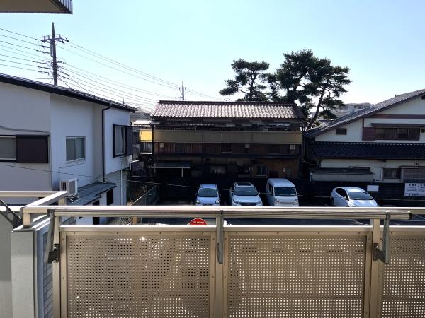 バルコニーからの眺望　眺望は永続的に保証されるものではありません。