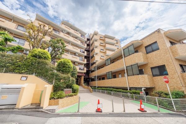 ライオンズマンション府中の丘 外観
