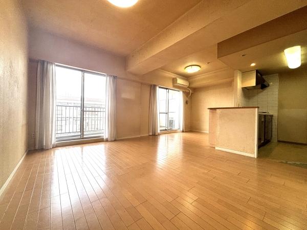 家族団らんを楽しむＬＤＫはと約17.7帖の広々とした空間になります。