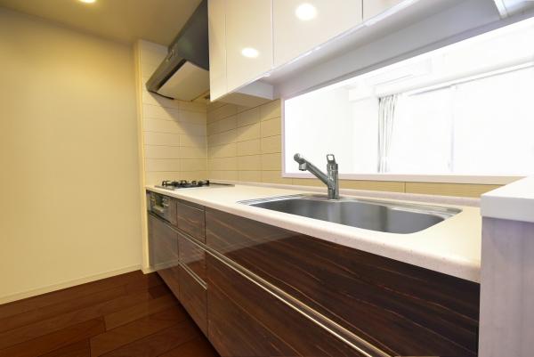 陽当たりの良い南西向きのLDK（CGで作成したリフォームイメージです。）