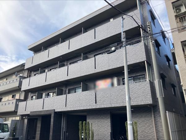 総戸数３７戸　４階建て