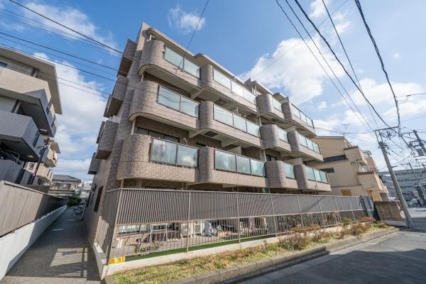 マンション外観（南西側から撮影）