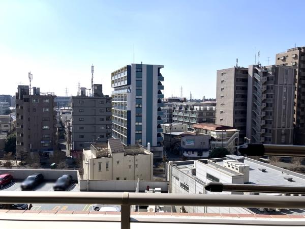 バルコニーからの眺望　眺望は永続的に保証するものではございません。