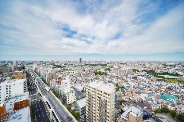 バルコニーからの眺望（北東側：眺望は永続的に保証されるものではありません）