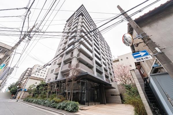 総戸数81戸　2014年11月築