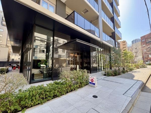 マンションエントランス