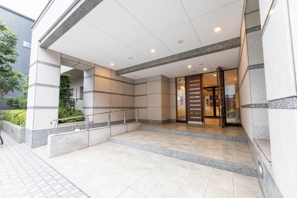 エントランス外観