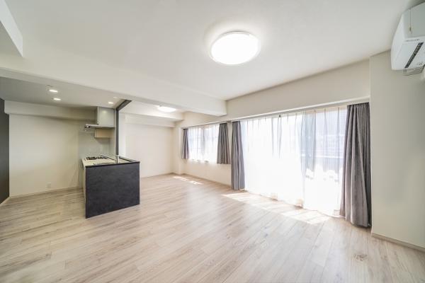 リビングダイニング（CGで作成したリフォームイメージです）