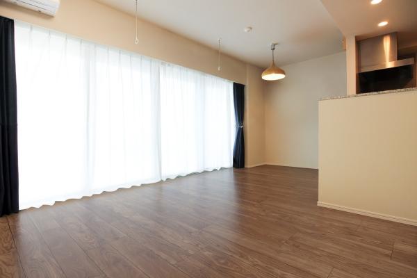 リビングダイニング（現況写真と間取図よりCGにて作成したリフォームイメージです）