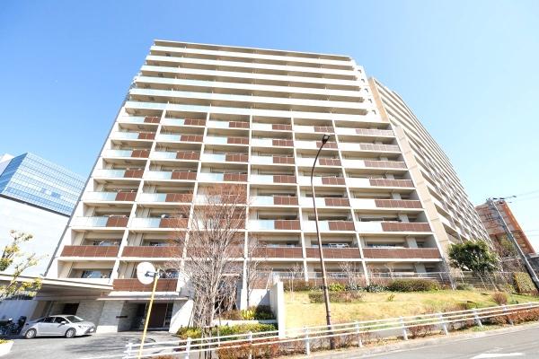 京王多摩センター駅から徒歩12分の洗練されたデザインのマンション