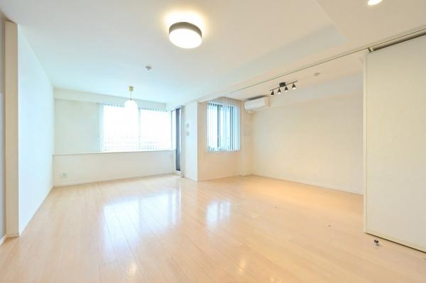 リビングダイニング（CGで作成したリフォームイメージです。）