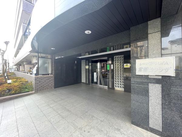 マンションエントランス