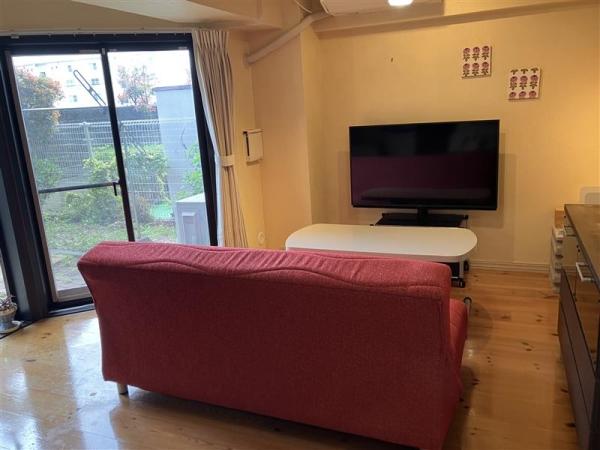 採光のとれたリビングダイニング