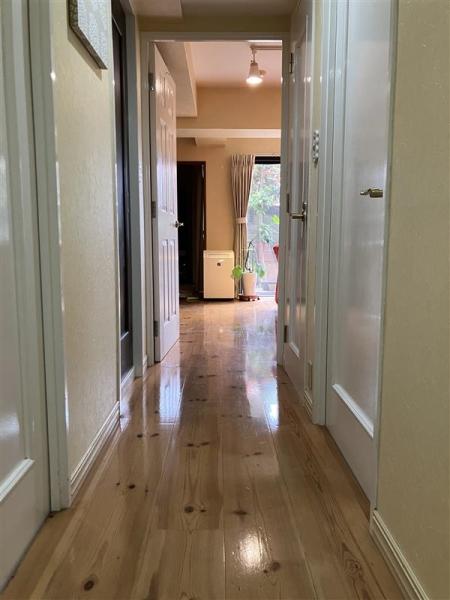 採光のとれたリビングダイニング