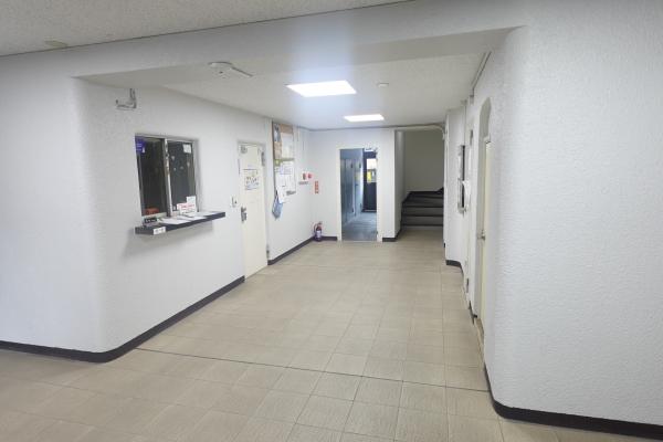 皆様をお出迎えするエントランス