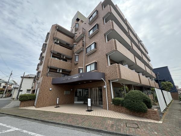 1990年10月築の総戸数38戸のマンションです。